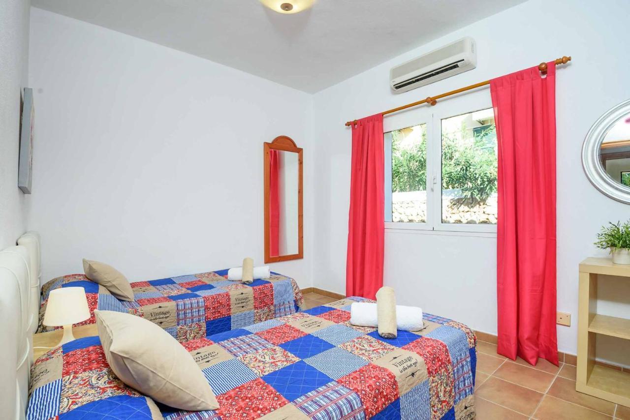 Villa Paula Cala En Porter  ภายนอก รูปภาพ